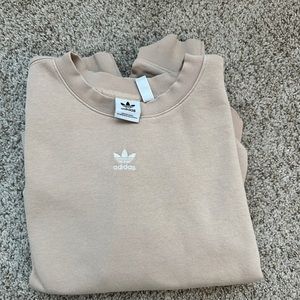 Women’s adidas essentials crew sweatshirt